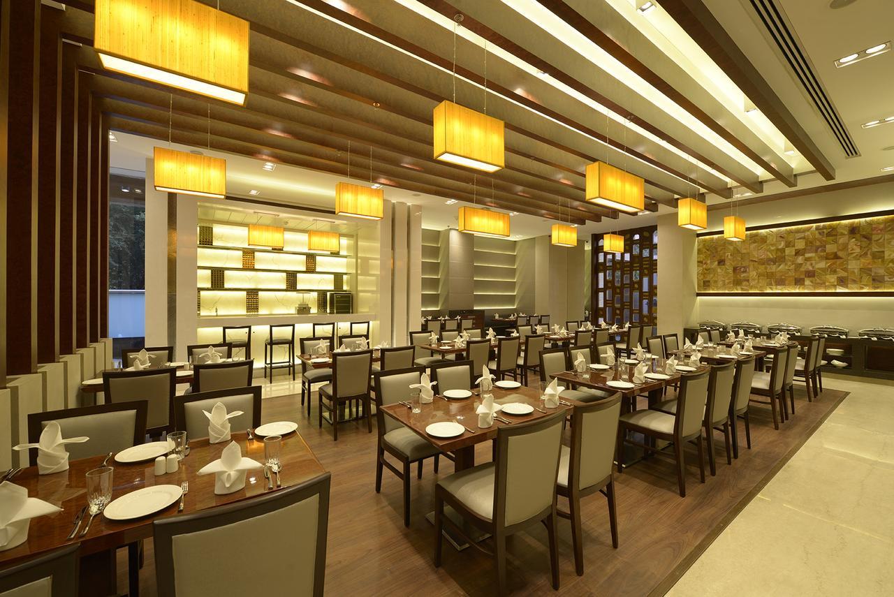 Genesis Hotel Near Mumbai Airport Bombaim Exterior foto