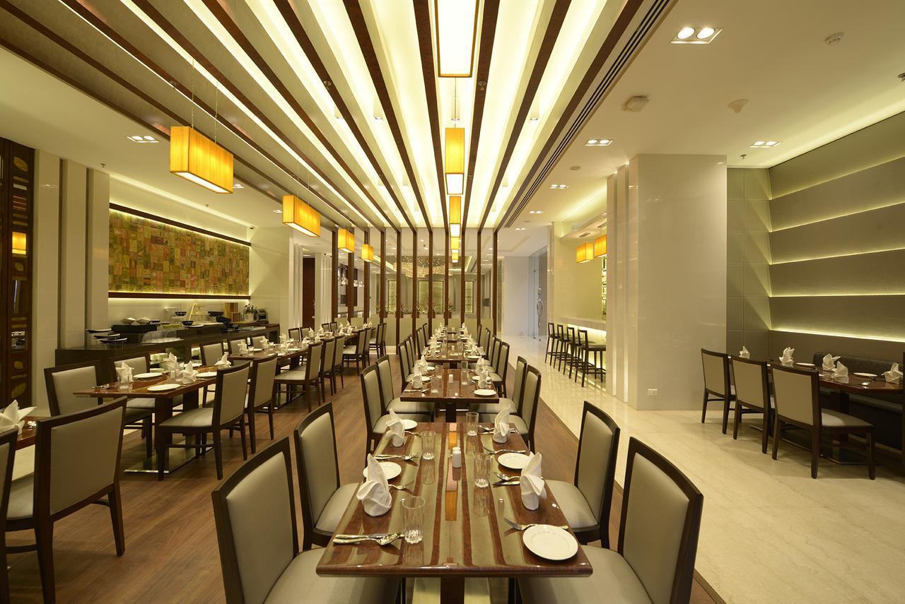 Genesis Hotel Near Mumbai Airport Bombaim Exterior foto